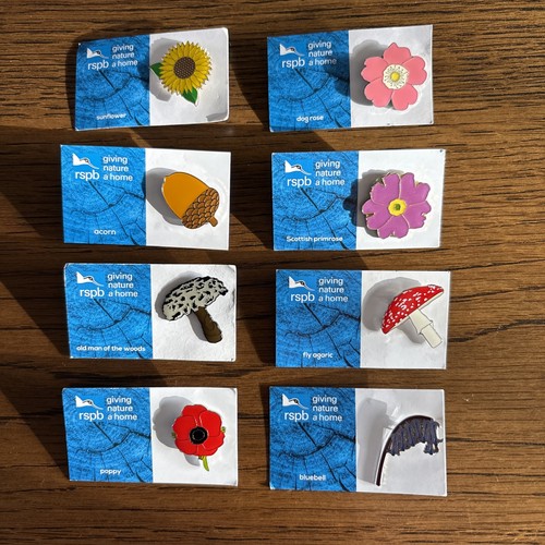 Rspb gnah pin - 8x, badges