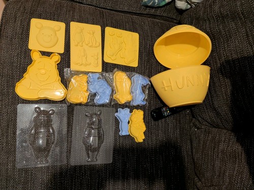 Various winnie the pooh cookie - winnie,