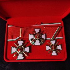 1 Set Commander's Cross of the