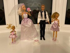 Barbie Bride, Groom and two brides maids