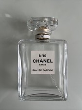 Chanel No 19 Eau de Parfum