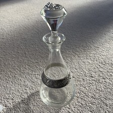 Royal selangor pewter - v, &