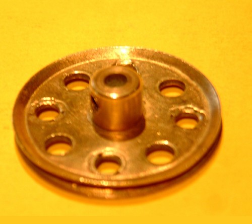 Meccano pulley part - ,