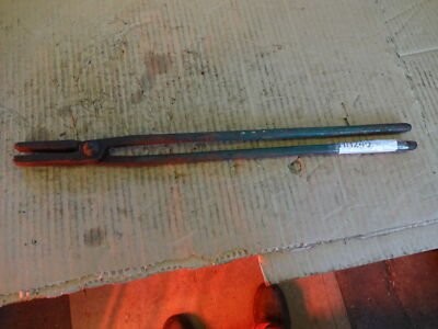 Blacksmiths tongs size - blacksmiths, in