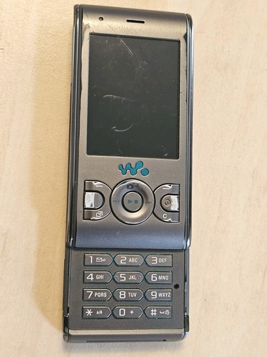 Sony ericsson w595 three - w595,