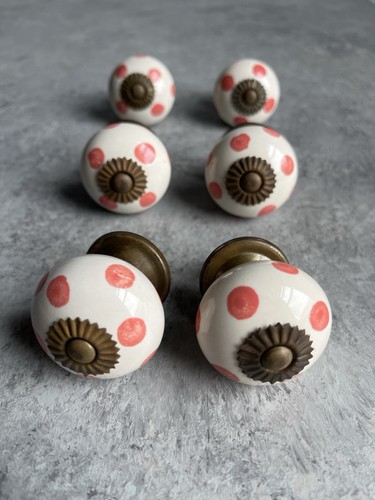 Anthropologie ceramic knobs - ceramic,