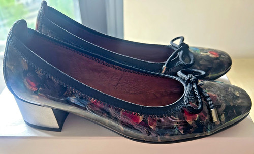 Hispanitas floral patent