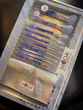 Moda Beautifully Bold Brushes