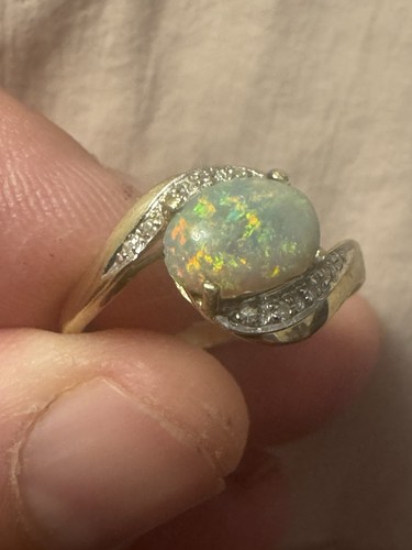 9ct solid lightning ridge - 9ct,