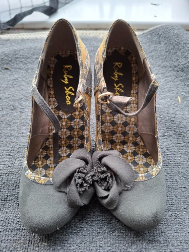 Ruby shoo mustard khaki - &,