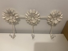 Cream Flower Wall Decor Hooks