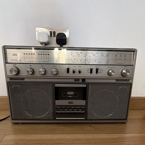 Vintage itt touring - touring, stereo