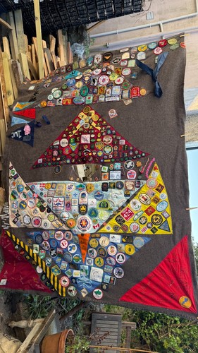 Camp blankets guide scouts - /,