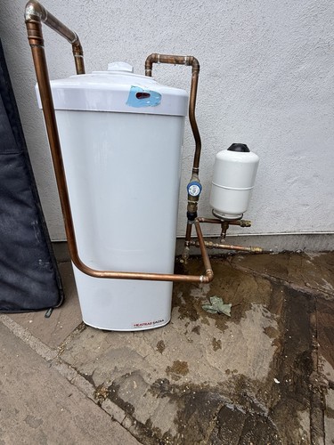 Sadia water heater - water,