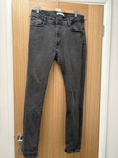 Zara Men’s Grey Skinny Fit