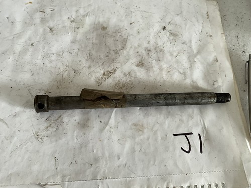 Honda xr250 rear wheel spindle - xr250,