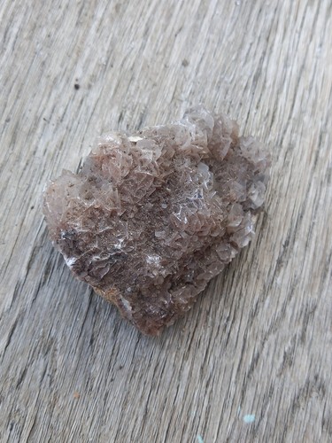Unusual geode mineral rock - ,
