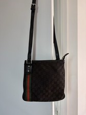 Authentic Gucci crossbody messenger Bag