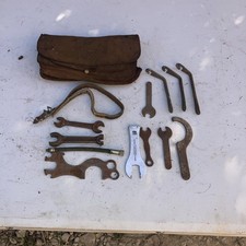 Vintage cycle bag with tools - ,