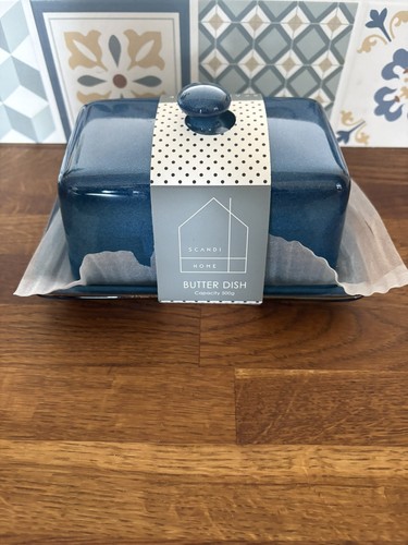 Scandi home blue butter dish - blue,