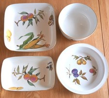 4 X ROYAL WORCESTER EVESHAM