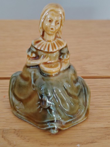 Wade figurine nursery rhyme - nursery,