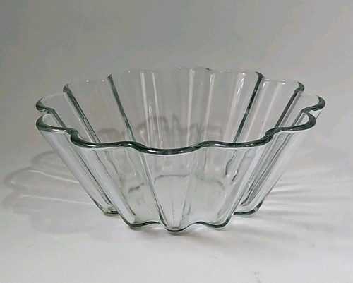 Vintage pyrex fluted clear - fluted,