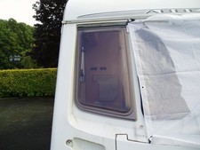 CARAVAN WINDOW ABBEY VOGUE 2006