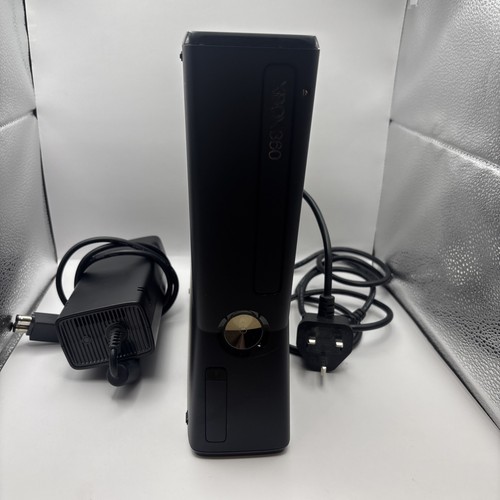 Xbox 360 4gb - model, 1439