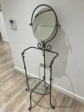 Fer Forgé Style Dressing