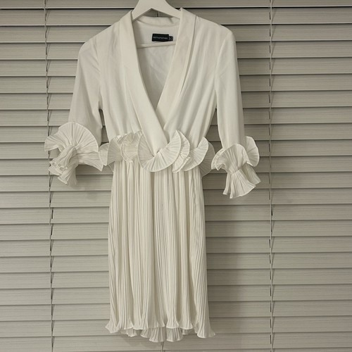 Prettylittlething size 6 - size,