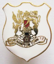 NORTHAMPTON TOWN - Fantastic Shield Style Enamel Football Pin Badge