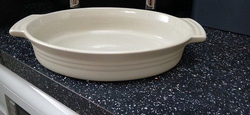 Creuset cream stoneware - le,