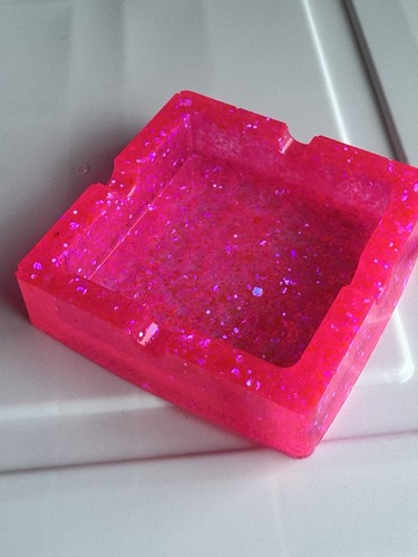 Hot pink coloured glittering - hot,