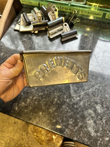 Vintage prewetts loaf - prewetts, tin