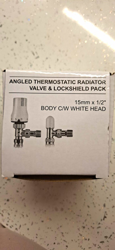 Angled thermostatic radiator - angled,