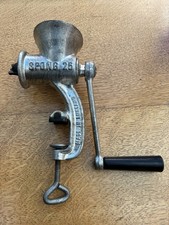 Vintage rustic 1950's Spong 25