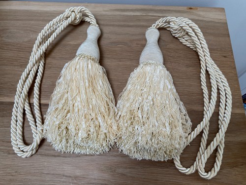 Pair large beige twisted - large,