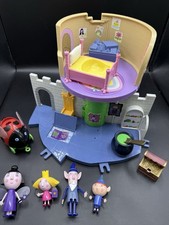 Ben & Holly Little Kingdom Thistle Castle Playset With Toy Figures / Gaston