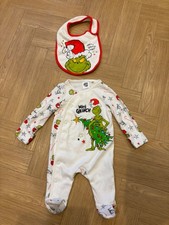 The Grinch Outfit and Bib. Newborn (0-3months)