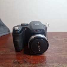 Fujifilm FinePix S5700 Compact