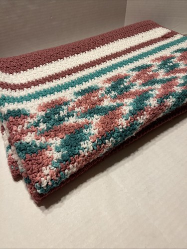 Vtg handmade afghan mid weight - afghan, mid-weight