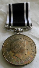 RARE EIIR PRISON SERVICE MEDAL LSGC IN FITTED ROYAL MINT CASE OFFICER O'BRIEN