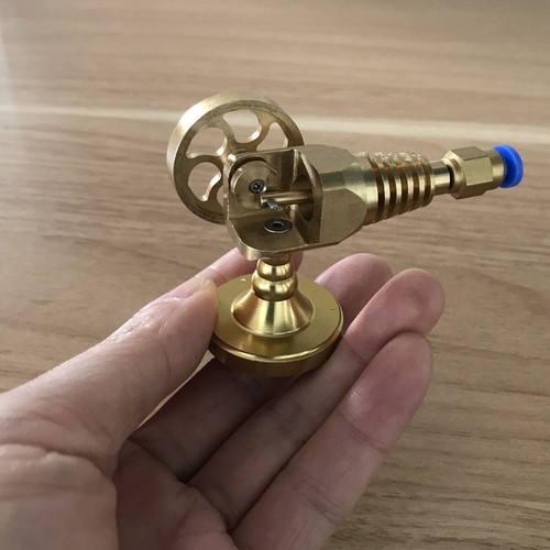 Live steam engine model - live,