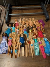 Mix Bundle X28 Dolls Mattel
