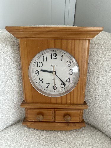 Vintage westclox quartz - westclox, wooden