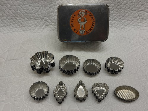 Vtg french mini tin molds - 53,