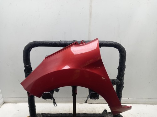 Ford fiesta left - front, wing