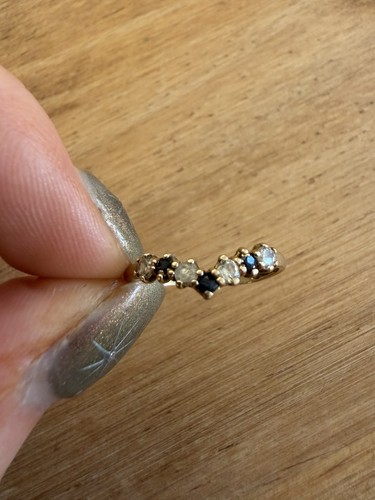 9ct yellow gold sapphire - 9ct,
