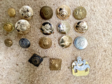 A Collection Of 18 Vintage